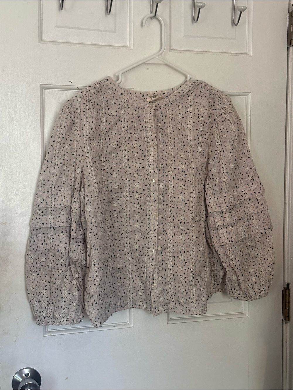 White Floral Button-Front Peasant Blouse
